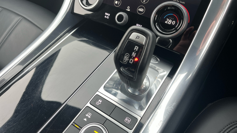 Land Rover Range Rover Sport 2.0 P400e HSE Dynamic Black 5dr Auto Estate